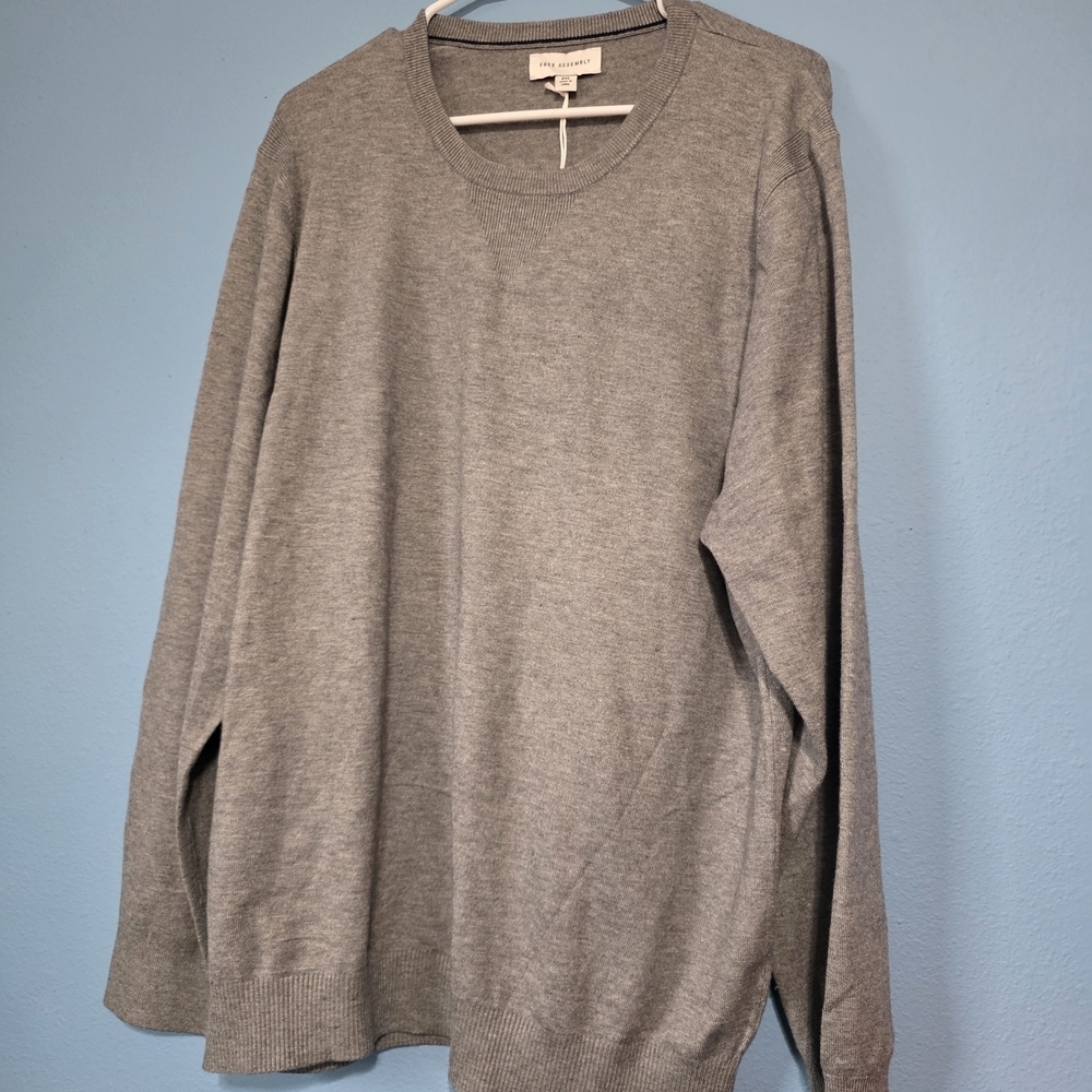 Free Assembly Men's Light Grey Crewneck Sweater Office Business Casual Y2K 90's
